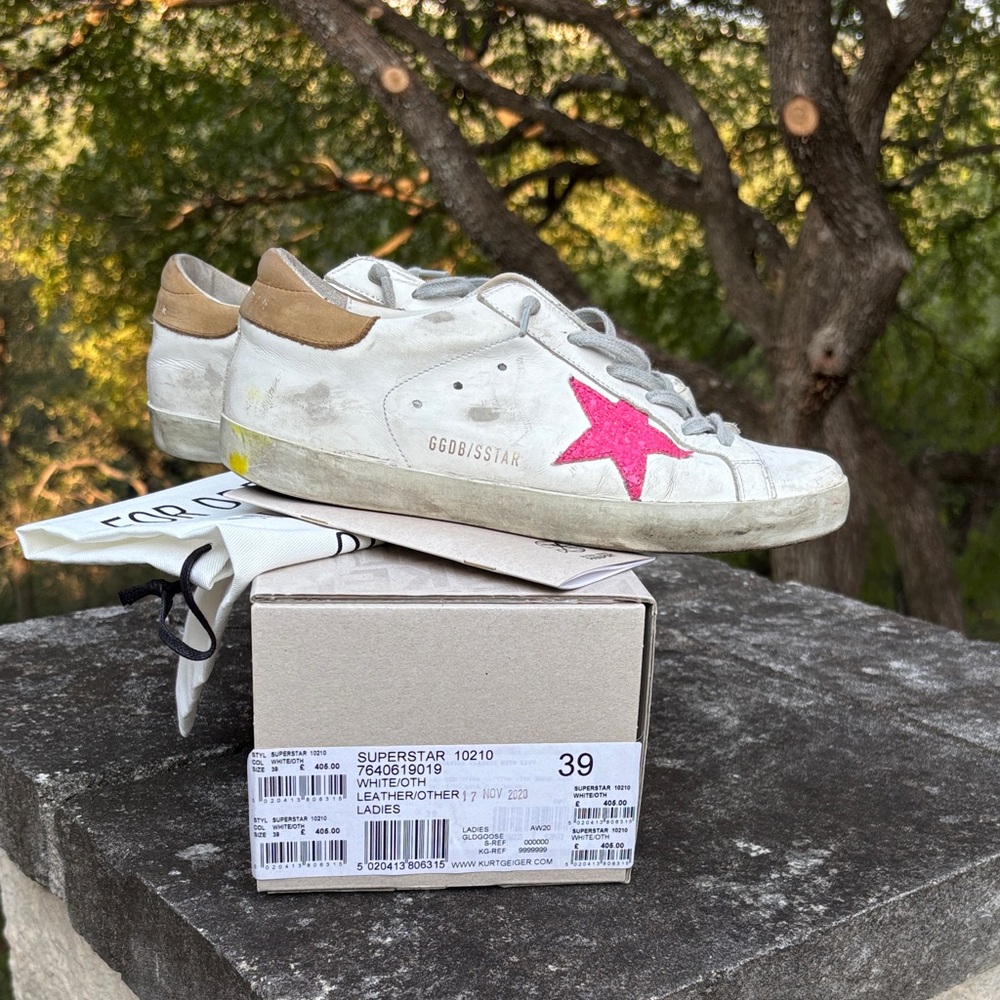 Golden Goose White Sneakers with Vibrant Pink Star size 39